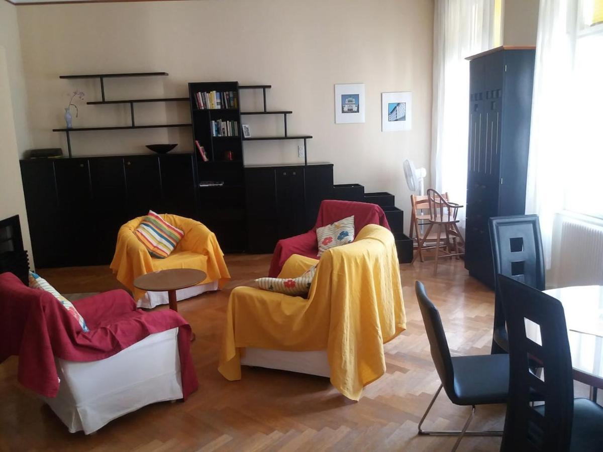 Geraeumige Zentrumsnahe Altbauwohnung Wien Eksteriør billede